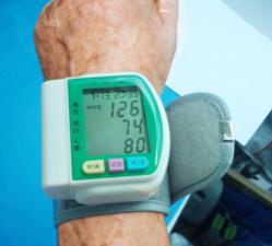 血压高怎么降压？20年高血压患者使用VIIYI薇伊一周血压正常、平稳！