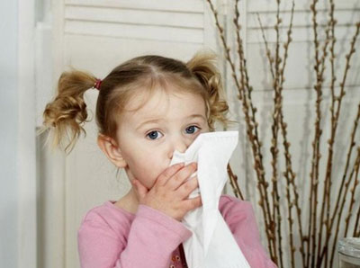 一年到头鼻涕不断或是空气污染惹的祸 空气负离子让你不做“鼻涕虫”