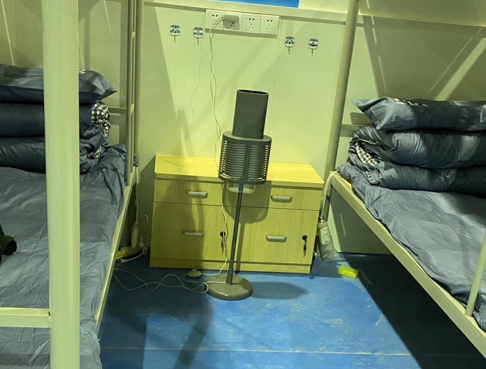 (图为疫情期间武汉军山方舱医院使用负离子空气净化器无害灭微) (图为疫情期间武汉军山方舱医院使用负离子空气净化器无害灭微)